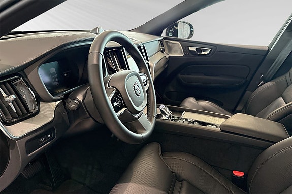 Volvo XC60 7 of 30