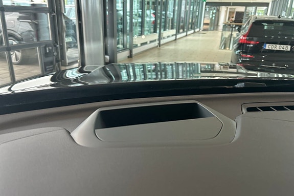 Volvo XC60 28 of 30