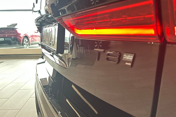 Volvo XC60 14 of 30