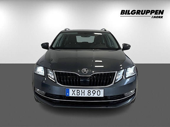 Skoda Octavia 3 of 5