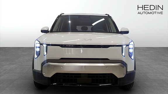 Kia EV2 8 of 12
