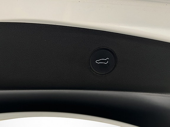 Tesla Model 3 27 of 30