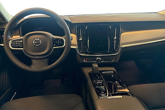 Volvo V90 10 of 22