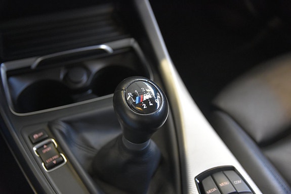 BMW 118i 13 of 15
