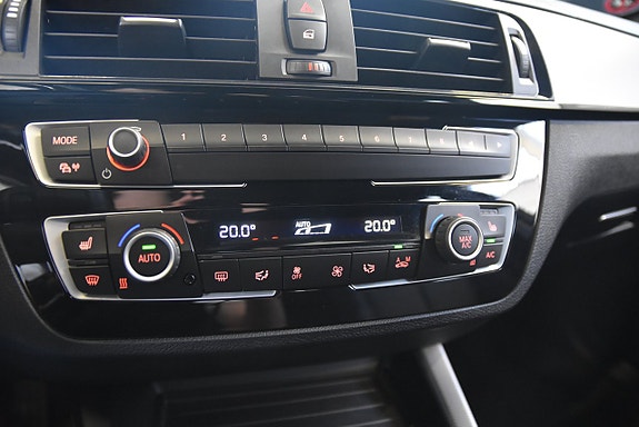 BMW 118i 12 of 15