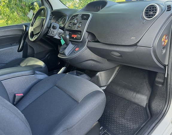 Renault Kangoo Maxi 10 of 16