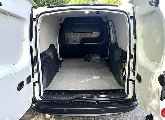 Renault Kangoo Maxi 7 of 16