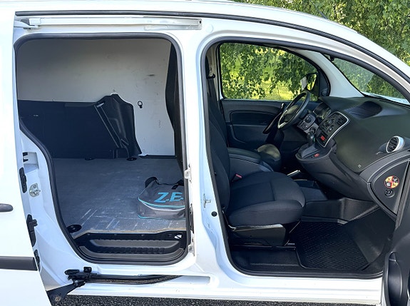 Renault Kangoo Maxi 6 of 16