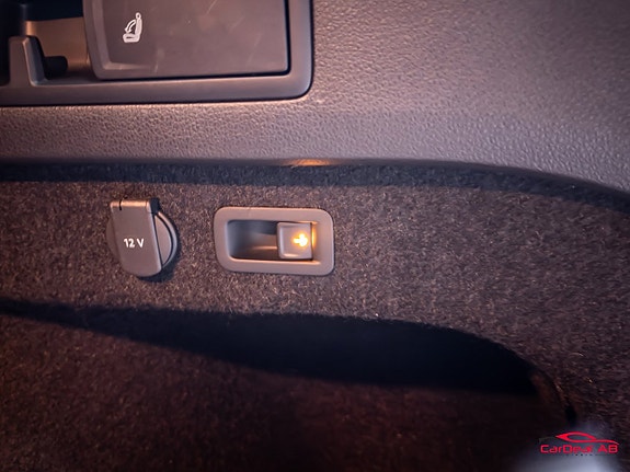 Volkswagen Passat 19 of 30