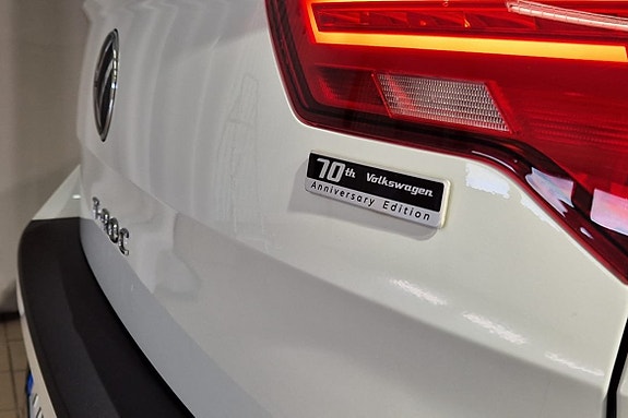 Volkswagen T-Roc 6 of 16