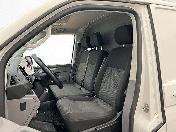 Volkswagen Transporter 15 of 30