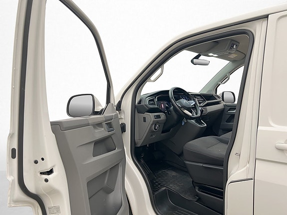 Volkswagen Transporter 14 of 30