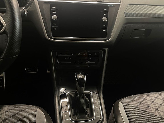 Volkswagen Tiguan 12 of 26