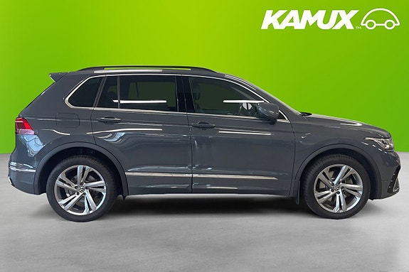Volkswagen Tiguan 2 of 5