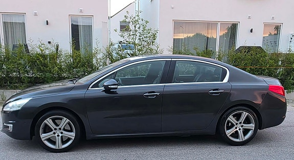 Peugeot 508 2 of 5