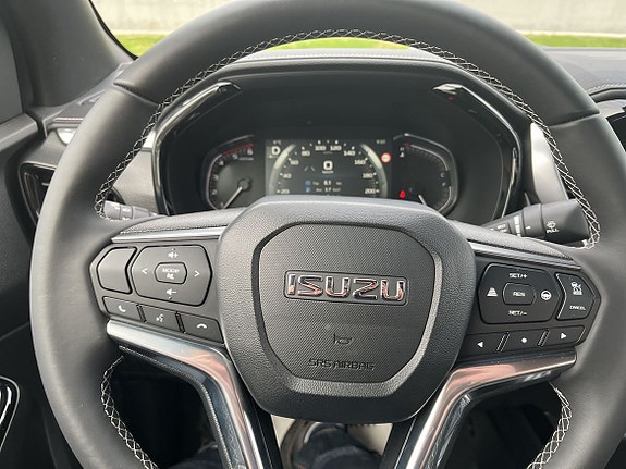 Isuzu D-max 11 of 14