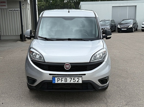 Fiat Doblo 2 of 5