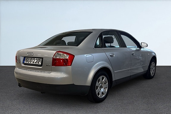 Audi A4 5 of 5