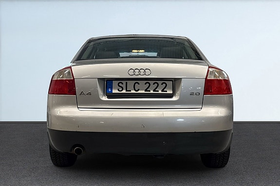 Audi A4 4 of 5