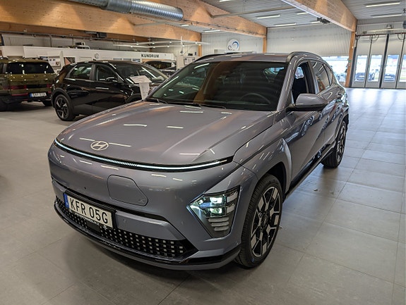 Hyundai Kona 2 of 5