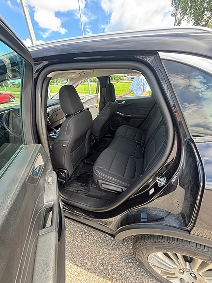Ford Kuga 4 of 5