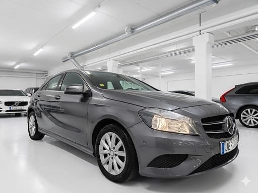 Mercedes-Benz A-Klass 2 of 5