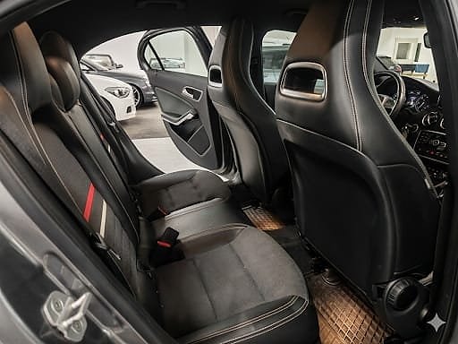 Mercedes-Benz A200 7 of 11