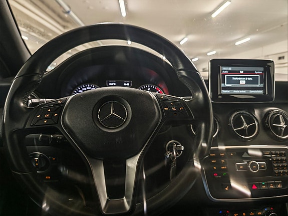 Mercedes-Benz A200 10 of 11