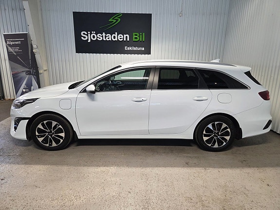Kia Ceed 2 of 5
