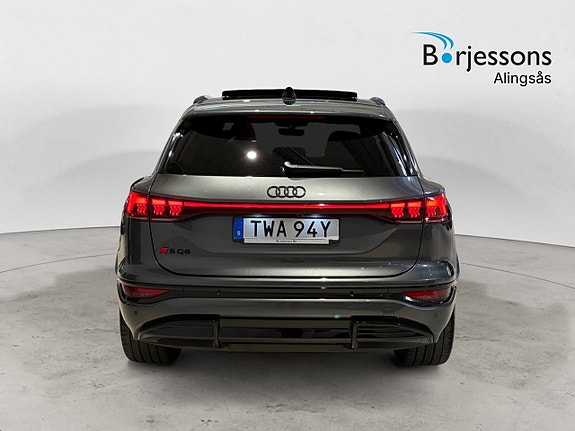 Audi Q6 e-tron 5 of 5