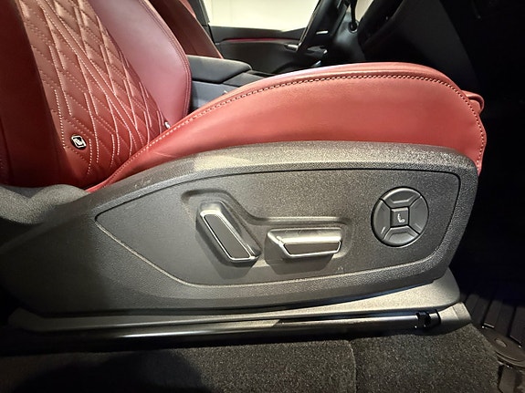 Audi Q6 e-tron 13 of 16