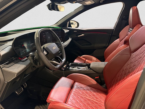 Audi Q6 e-tron 7 of 16