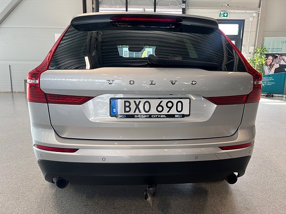 Volvo XC60 4 of 5