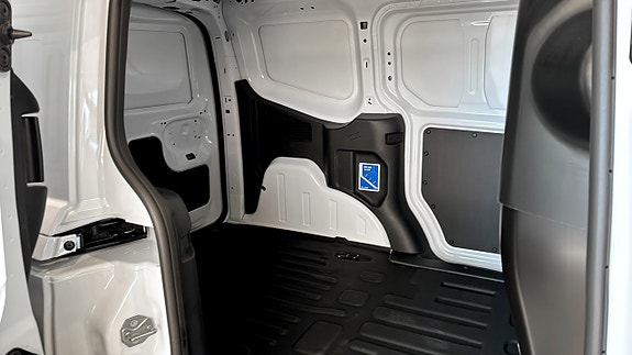 Ford Courier 5 of 9