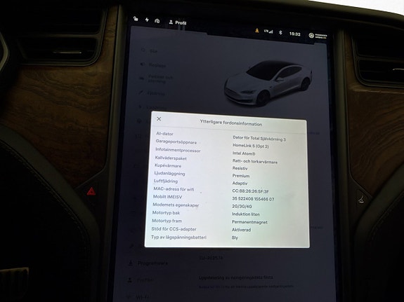 Tesla Model S 22 of 30