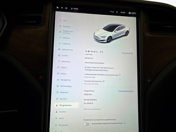 Tesla Model S 21 of 30