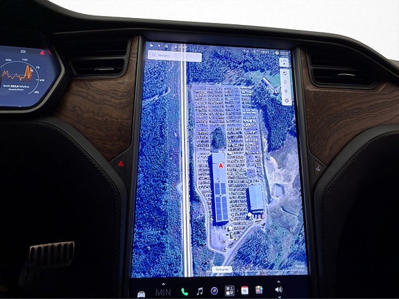 Tesla Model S 20 of 30
