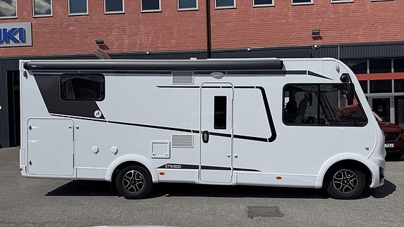 Etrusco I 7400 SB 4400 kg / 180 hk / Aut / Taksäng / Solcell- Prissänkt! 2 of 21