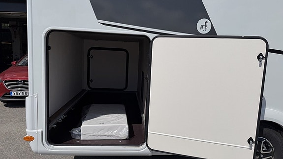 Etrusco I 7400 SB 4400 kg / 180 hk / Aut / Taksäng / Solcell- Prissänkt! 21 of 21