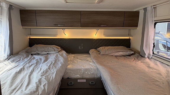 Etrusco I 7400 SB 4400 kg / 180 hk / Aut / Taksäng / Solcell- Prissänkt! 17 of 21