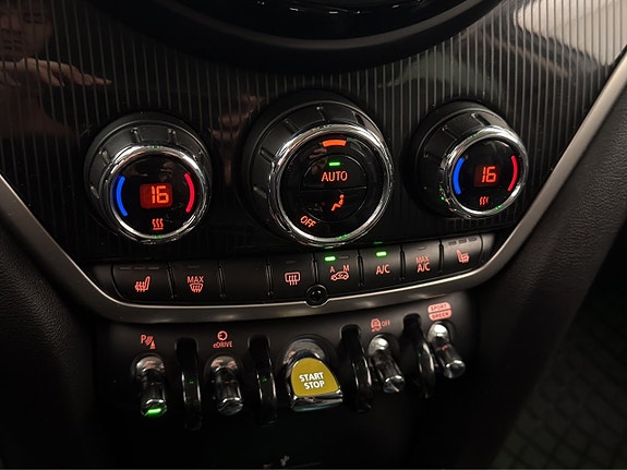MINI Countryman Cooper SE 19 of 30