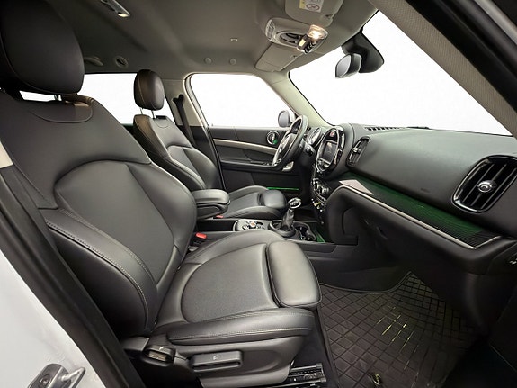 MINI Countryman Cooper SE 13 of 30