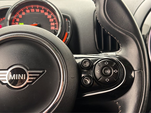 MINI Countryman Cooper SE 21 of 30