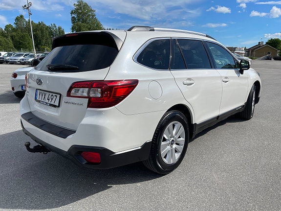 Subaru Outback 2 of 5