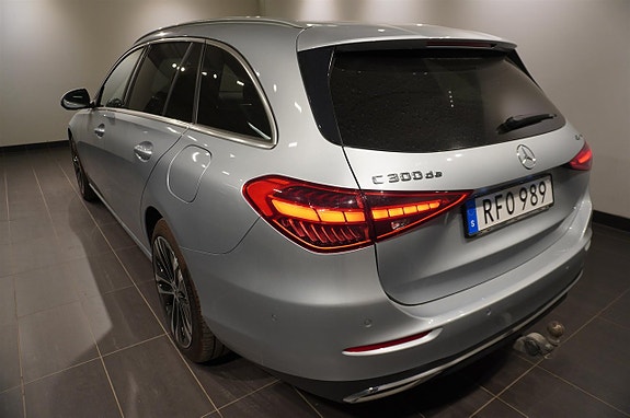 Mercedes-Benz C300 17 of 17
