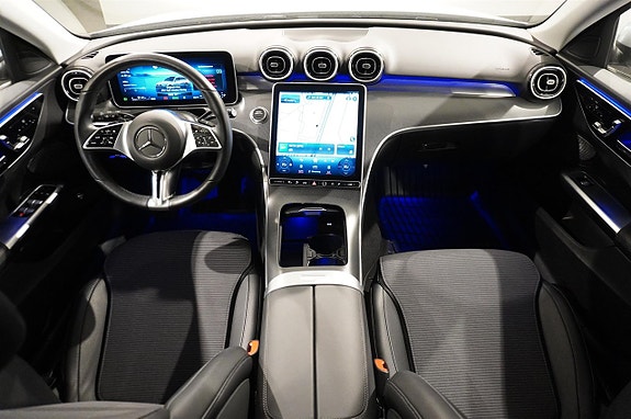 Mercedes-Benz C300 10 of 17