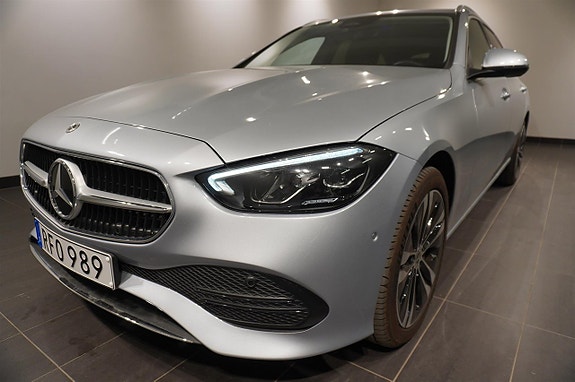 Mercedes-Benz C300 16 of 17