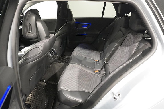 Mercedes-Benz C300 5 of 5