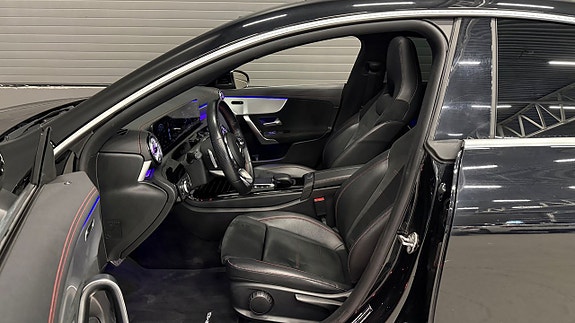 Mercedes-Benz CLA180 13 of 30