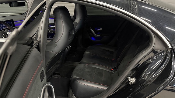 Mercedes-Benz CLA180 16 of 30